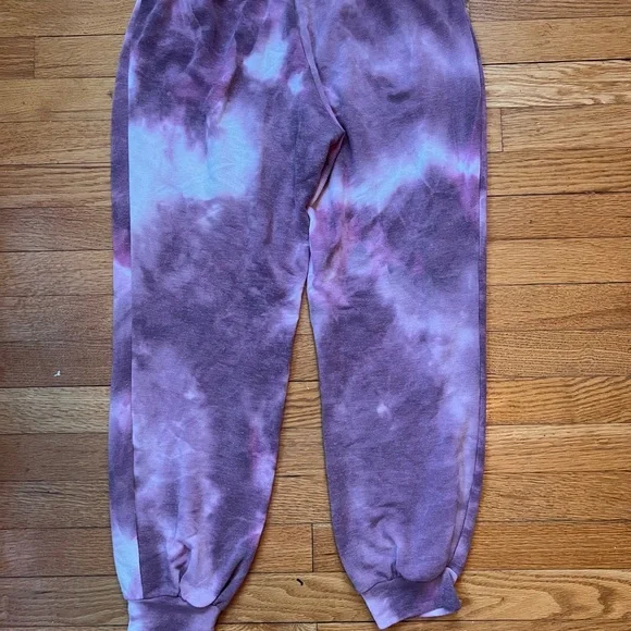 Tie Dye Ruffle Sweatpants - Picture 2 of 3